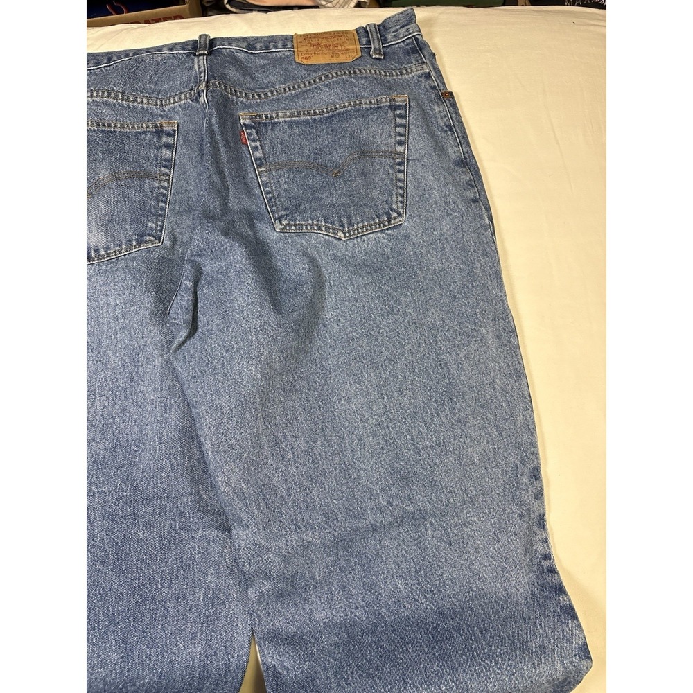 VTG 2001 Levis 560 Jeans Mens 42x32 Medium Wash Blue Loose Tapered Denim Y2K - Picture 9 of 16